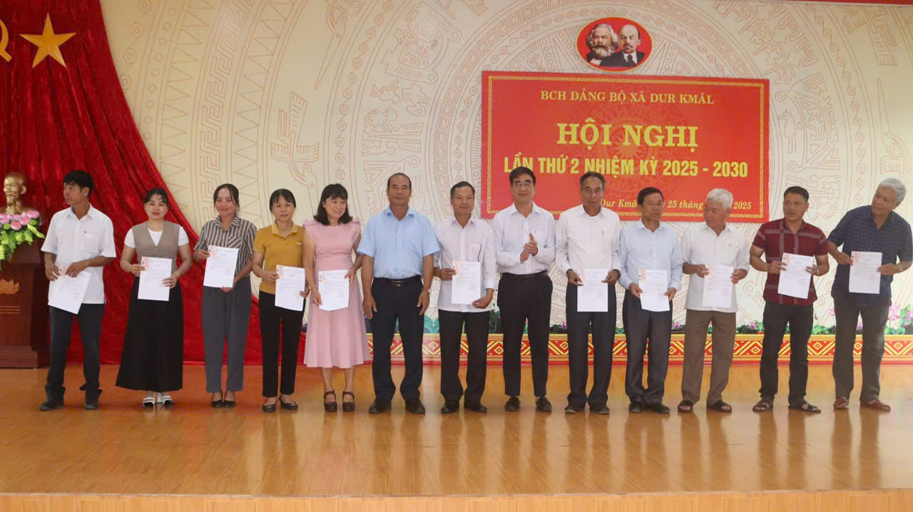 z7051333712523_85bba5bc301f7733c015b7d81b058ef6