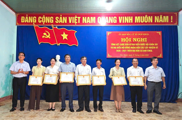 Xã Dur Kmăl tổ chức Hội nghị tổng kết công tác bầu cử đại biểu Quốc hội khóa XVI và đại biểu HĐND các cấp